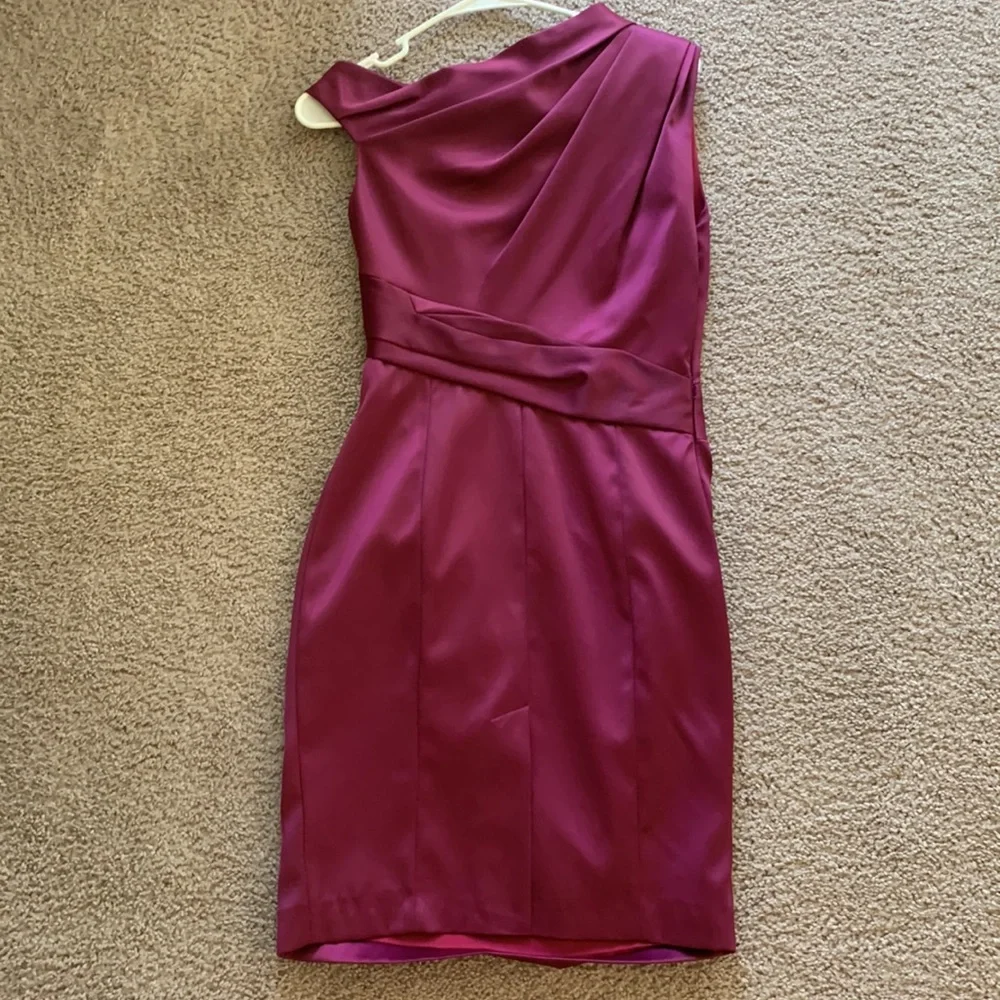 Beautiful dress - purple size 6 - Picture 5 of 6